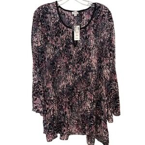 Avenue Top Plus Size 26/28 Flare Sleeve Paisley Scoop Neck Button Casual Purple